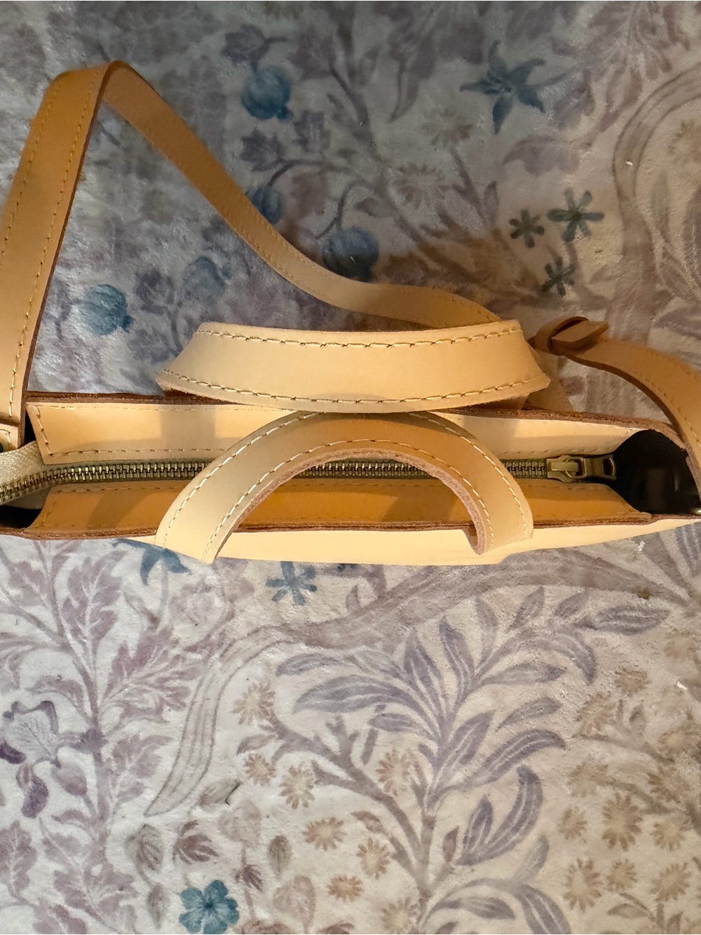 Portland Leather Goods Crossbody Tote - Picture 8 of 9